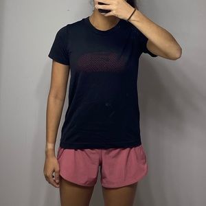 Lululemon short sleeve shirt size 4, WORN ONCE
